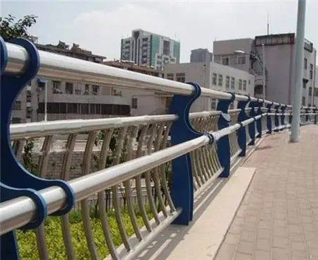 渭城不锈钢复合管护栏
